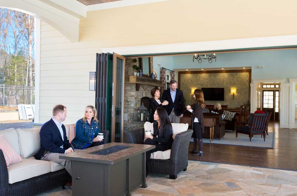 Hallsley-Clubhouse-Cabana-Bar-Social