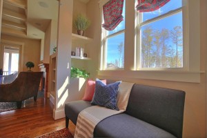 Comfortable Sitting Room Homesmith Model