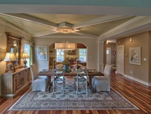 Love the colors in Dining room